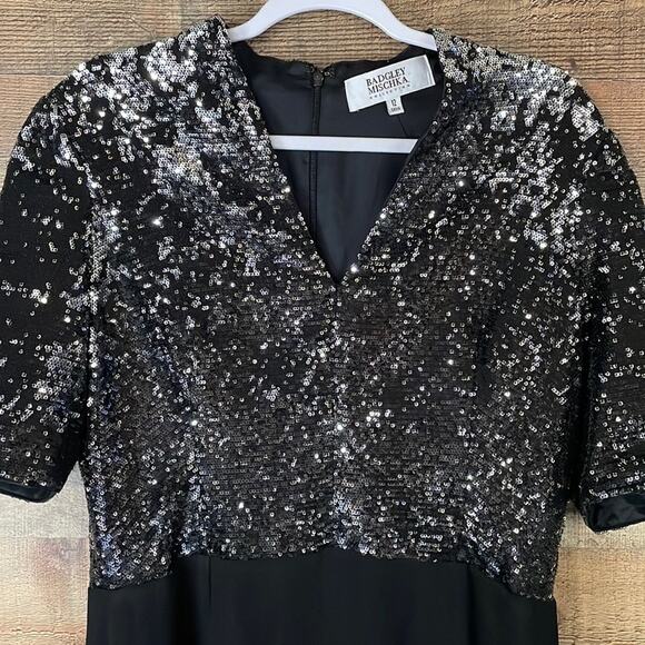 Badgley Mischka Black Sequin V-Neck Short Sleeve Shift Dress SZ 12 - Picture 2 of 9